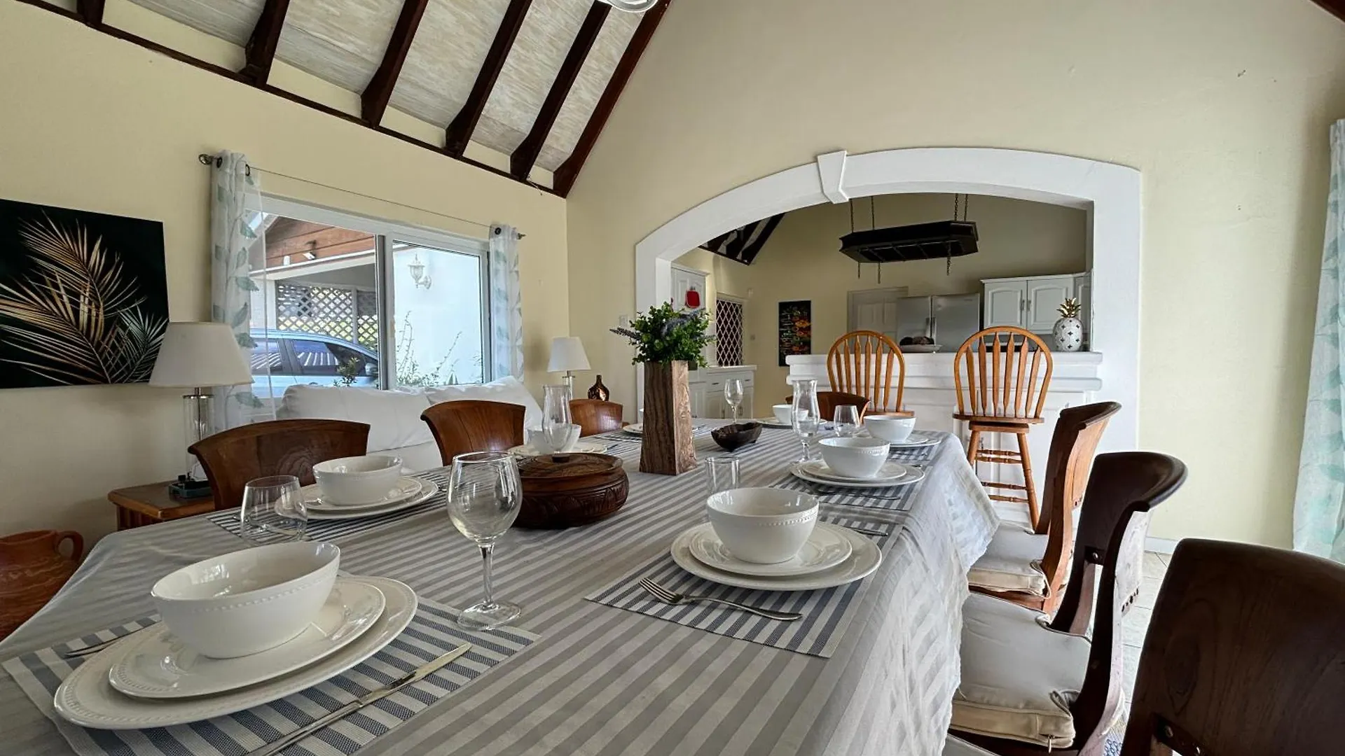 Beachwalk Becune Cap Estate Vila